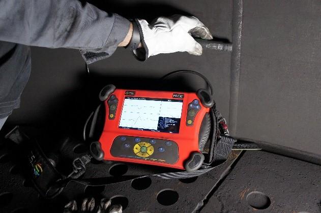 ACFM: Alternating current field measurement 